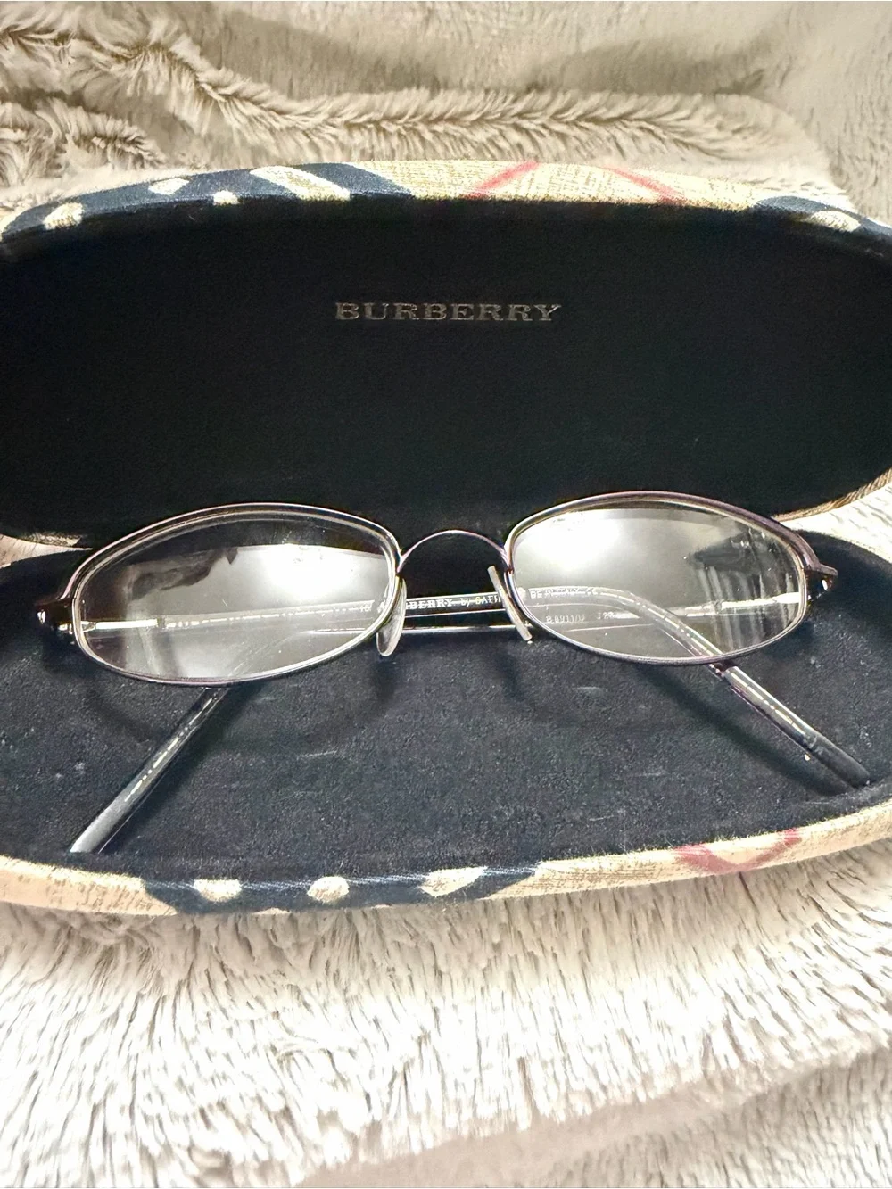 Vintage late 90’s early 2000’sBurberry Oval Metal Eyeglasses in Black and Silver